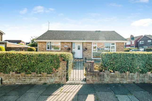 2-bed detached on White Gables, Franklin Road, Worthing, £400,000