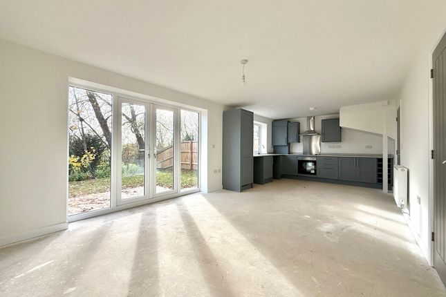 3 Swan Hill, Shrivenham photo 2