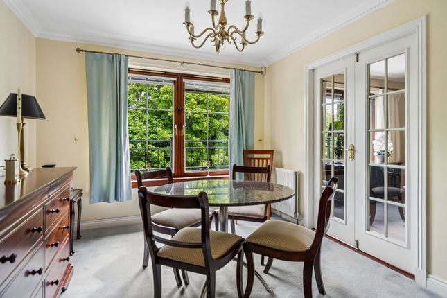 Flat 12, 2 West Chapelton Avenue, Glasgow photo 5