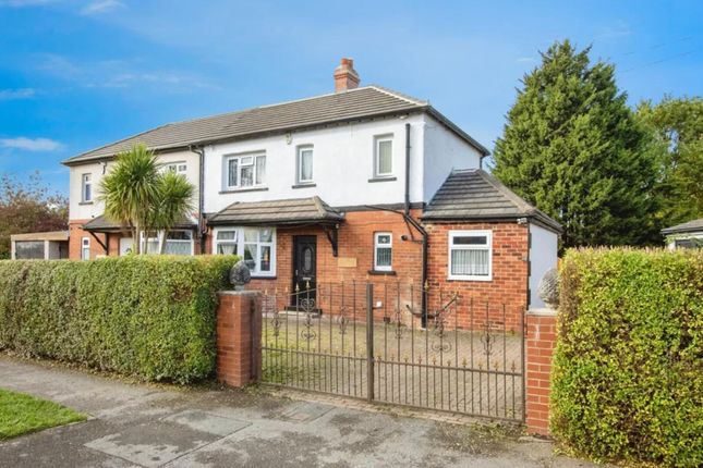 3-bed semi-detached on 30, Broadway, Leeds, £270,000
