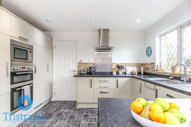 25, Torvill Drive, Nottingham photo 3