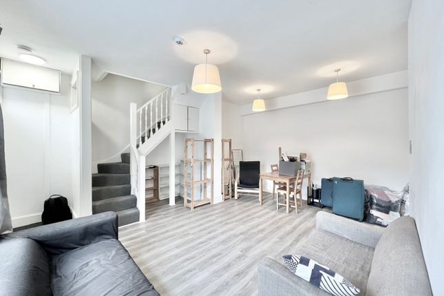 2Â Bedroom End Terrace For Rent