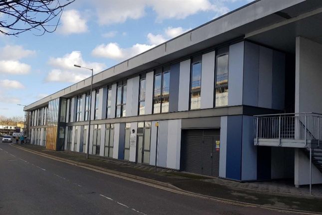 Office to let in Hickman Avenue, Highams Park, London