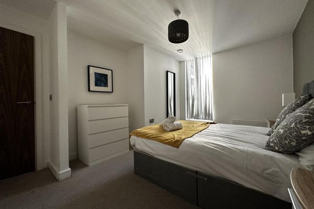 111, 3, Cambridge Street, Manchester photo 3