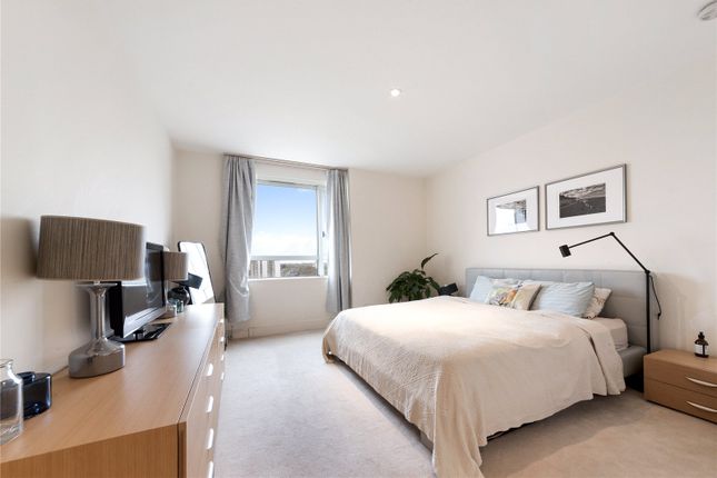 Flat to rent in Belgrave Court, 36 Westferry Circus, London