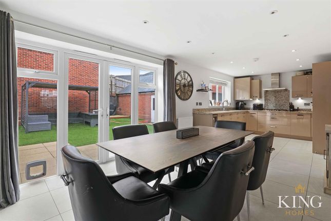 Detached house for sale in Badgers Way, Bishopton, Stratford-Upon-Avon