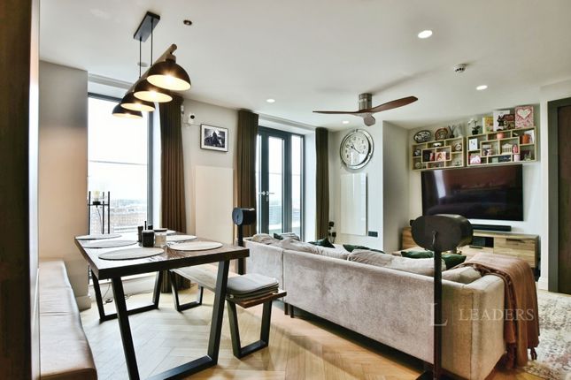 Flat B1502, Oxygen Tower, 50, Store Street, Greater Manchester photo 4