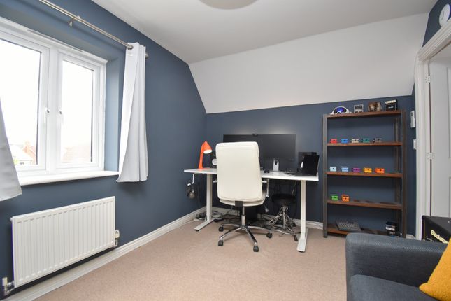 Town house for sale in Venus Avenue, Biggleswade