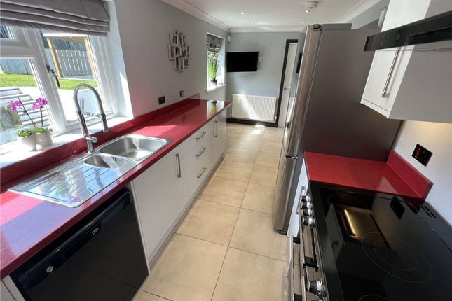 6 Speedwell Close, Bude photo 2