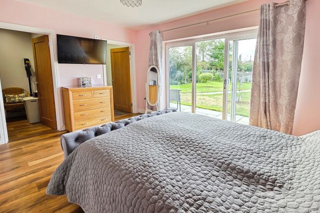 23, St Clements Road, Ruskington photo 2
