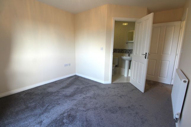 Flat to rent in Tamworth Road, Waterlooville