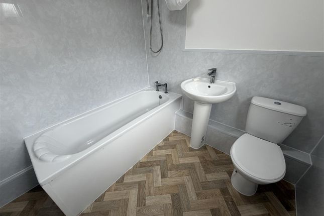 128, Ariel Street, Ashington photo 3