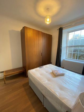 Flat to rent in 7, Academy St, Edinburgh