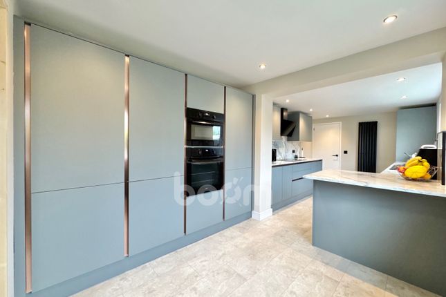 13, Lancaster Avenue, Beith photo 4
