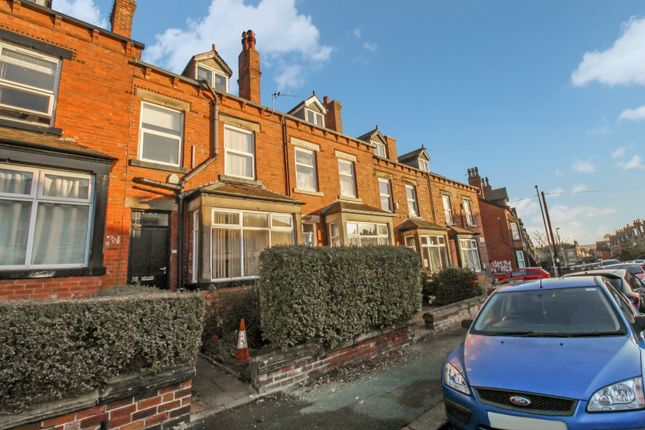 Estcourt Avenue, Leeds photo 2