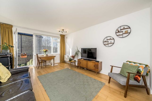 Flat for sale in Homestall Road, London