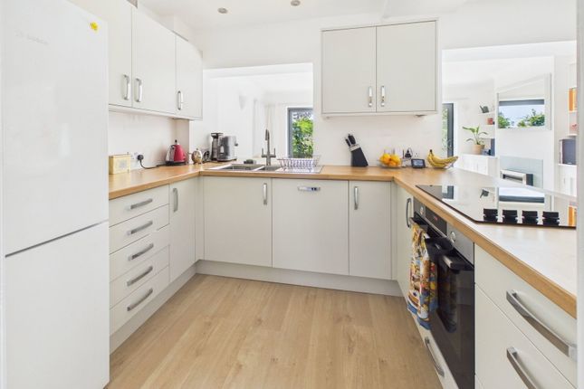 82, Greenways Crescent, Shoreham-by-sea photo 4