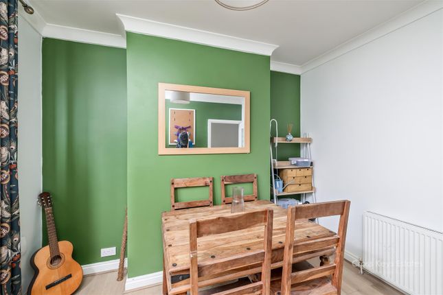 9, Craigmore Avenue, Plymouth photo 4