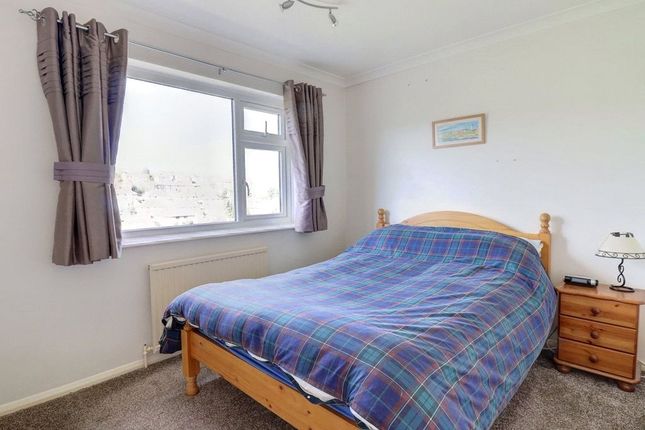5 Nursery Court,, Carrington Road, Bucks photo 4
