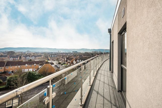 Thumbnail Flat for sale in Harbour Crescent, Portishead, Bristol