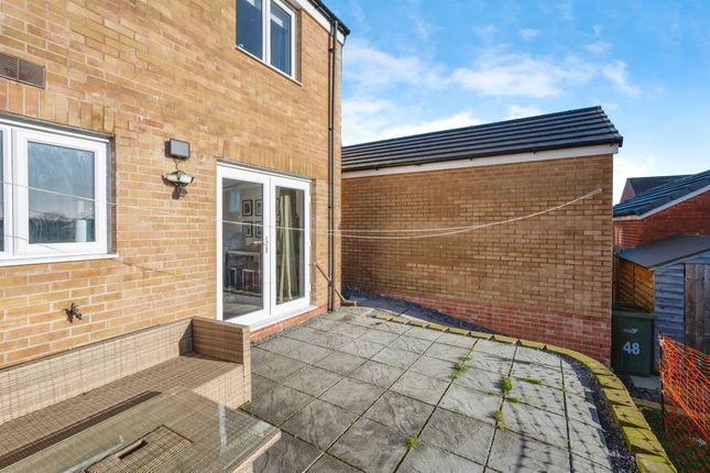 48, Maes Delfryn, Llanelli photo 2
