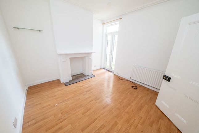 32, Gladys Avenue, Portsmouth photo 4
