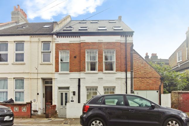 Flat 2, 5 Gambole Road, Tooting photo 2