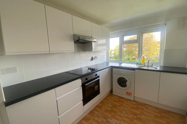 Thumbnail Flat to rent in Jeremys Green, London