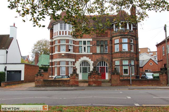 Thumbnail Flat to rent in Victoria Park Road, Clarendon Park, Leicester