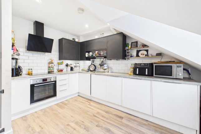 Flat 3, 91, Westward Road, Gloucestershire photo 2