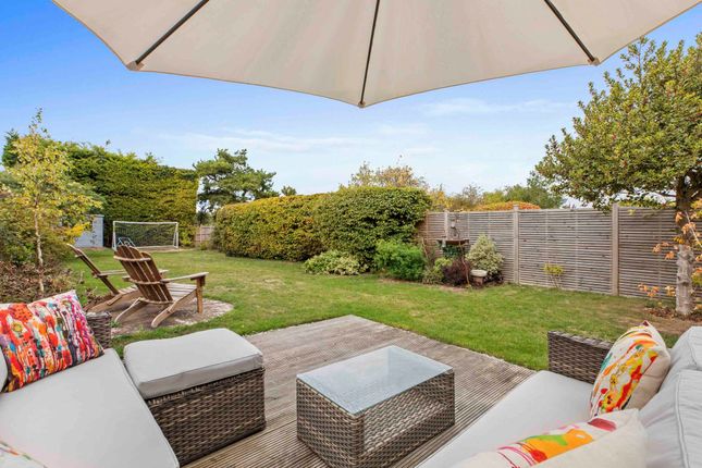 115 Westmead, Princes Risborough photo 3