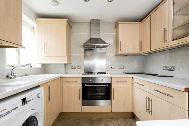 7, Wenlock Gardens, London photo 4