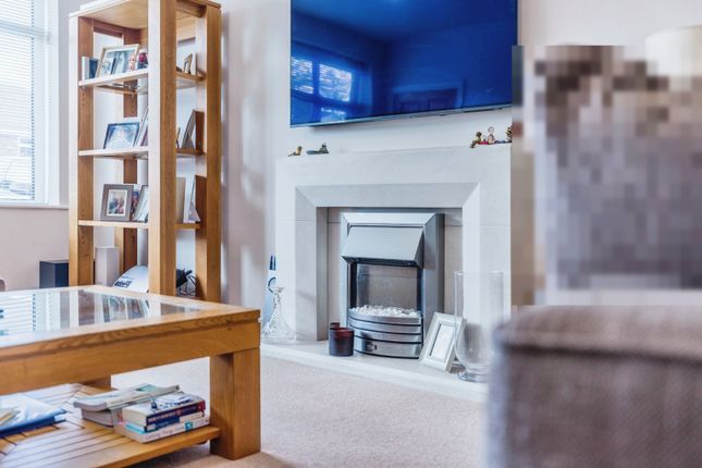 58, Seven Acres Lane, Rochdale photo 4