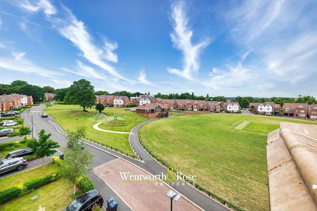 Flat for sale in Willow Road, Bournville, Birmingham