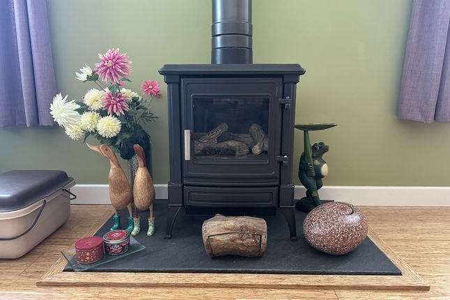 11, Samuels Road, Cwmllynfell photo 4