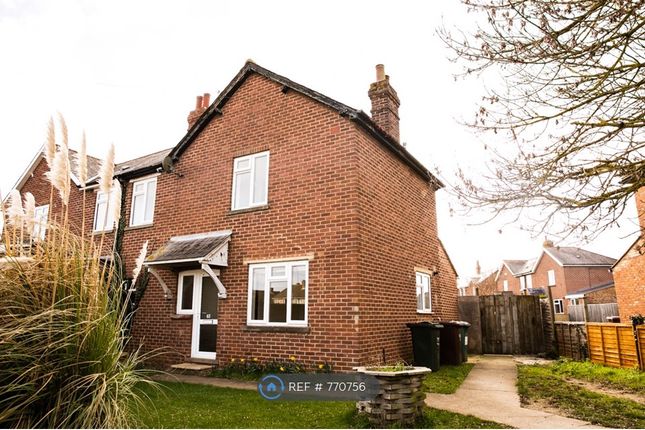 Thumbnail Semi-detached house to rent in Bucknell Road, Bicester