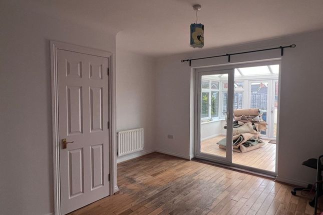 Terraced house for sale in Hedingham Road, Grays