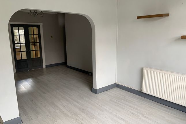 8 Cwm Rhos View, Tredegar photo 3