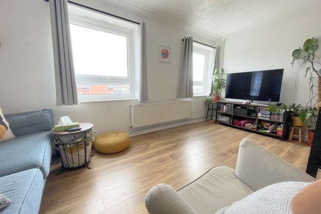 4 Sparrow House, Station Road, Brightlingsea photo 2