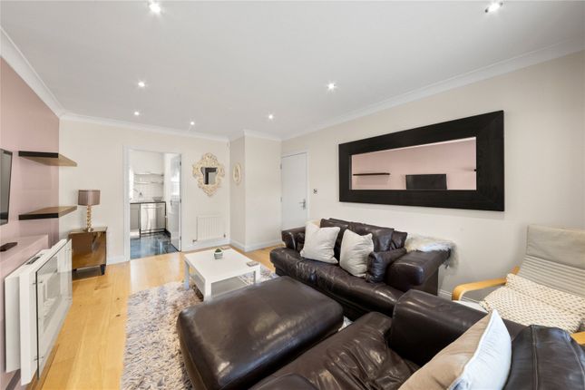 24, Morton Close, Uxbridge photo 2