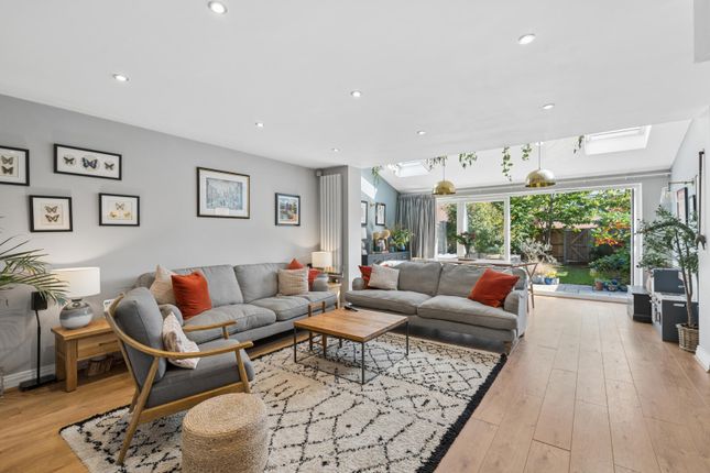 Brudenell Close, Amersham photo 2