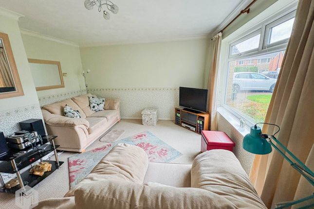 32 Brook House Close, Bolton photo 2
