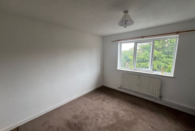 65, Bury Avenue, Hayes photo 4