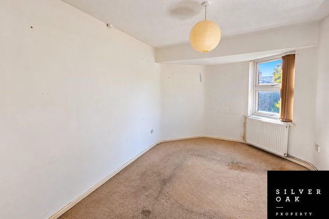 4 Ty Stafford, Llanelli photo 5