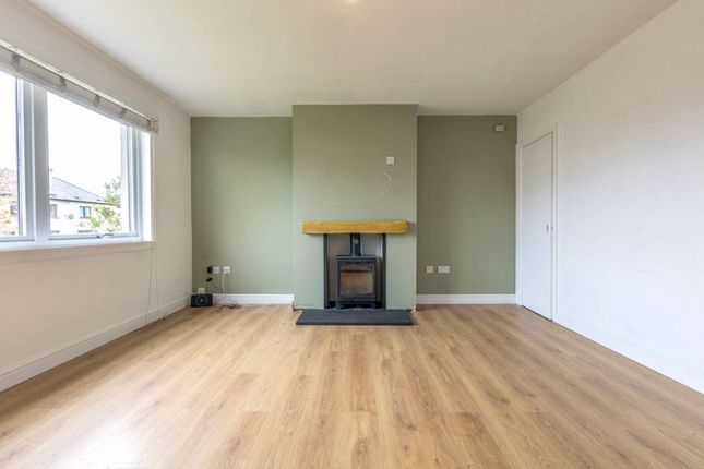 11, Viewhill Crescent, Tain photo 4