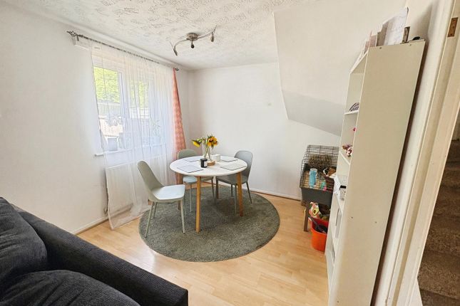 15, Clarks Lane, Newark photo 3