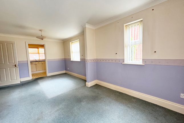64, Denemoor Court, Kenilworth photo 2