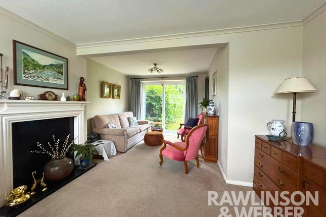 12, Dunstable Road, West Molesey photo 3