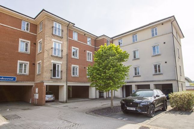 Thumbnail Flat for sale in Ffordd James Mcghan, Cardiff