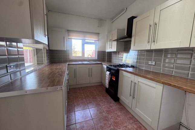 10 Blundells Road, Tiverton photo 2